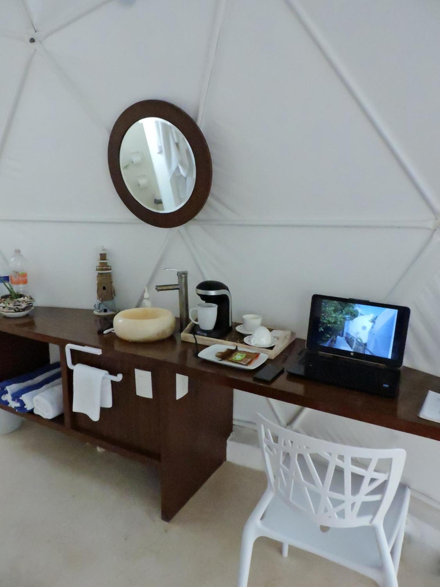 Cozy Room Near The Beach, Party Zone トゥルム エクステリア 写真